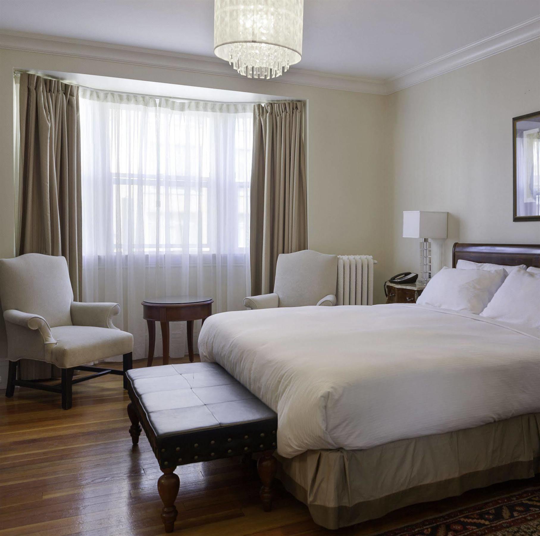 Victorian Hotel Ванкувър Екстериор снимка